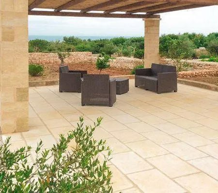 Con Piscina 度假居 Torre Pali