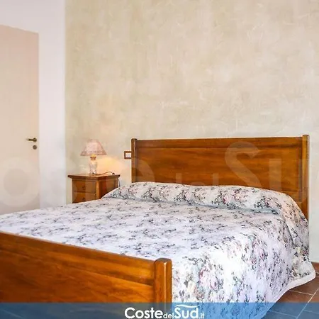 度假居 Con Piscina