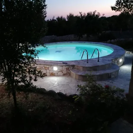 Con Piscina Torre Pali